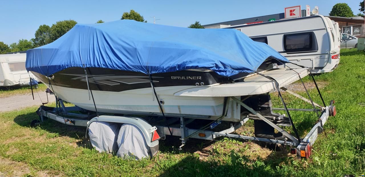 Bayliner 642 Cuddy
