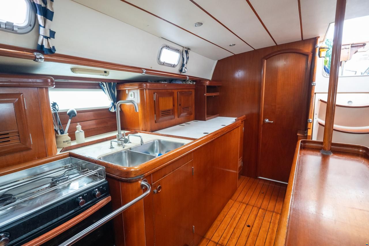 Beneteau 50