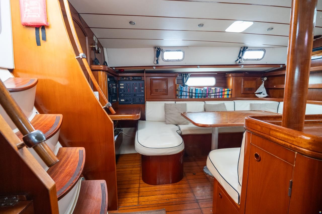 Beneteau 50