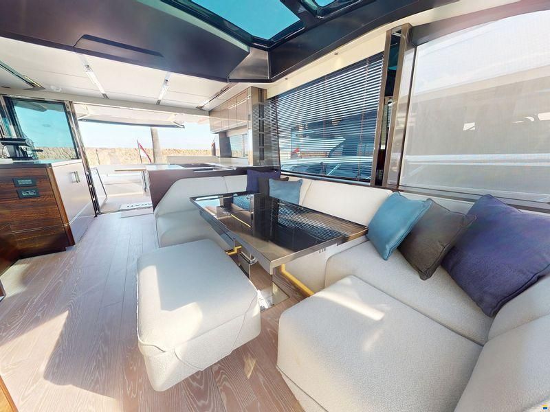 Sunseeker Predator 65