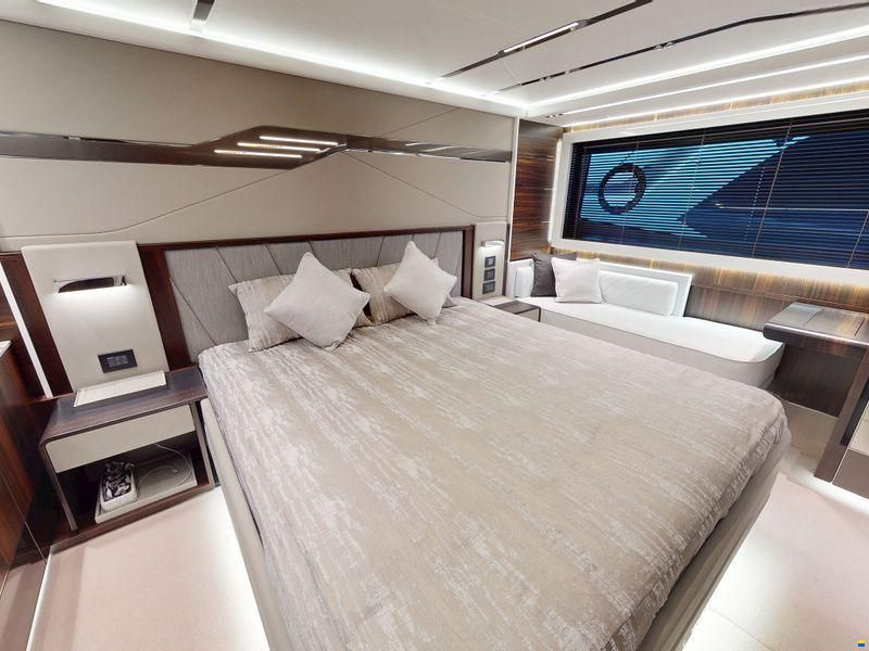 Sunseeker Predator 65