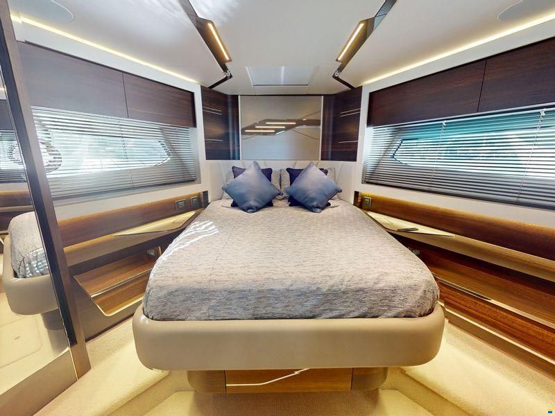 Sunseeker Predator 65