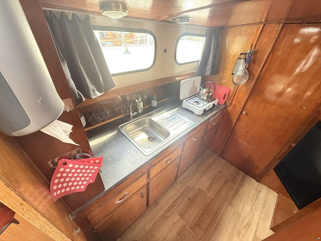 Hoekstra kruiser 1050