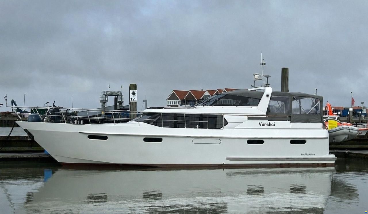 Van den Hoven Allure 155 Cabrio