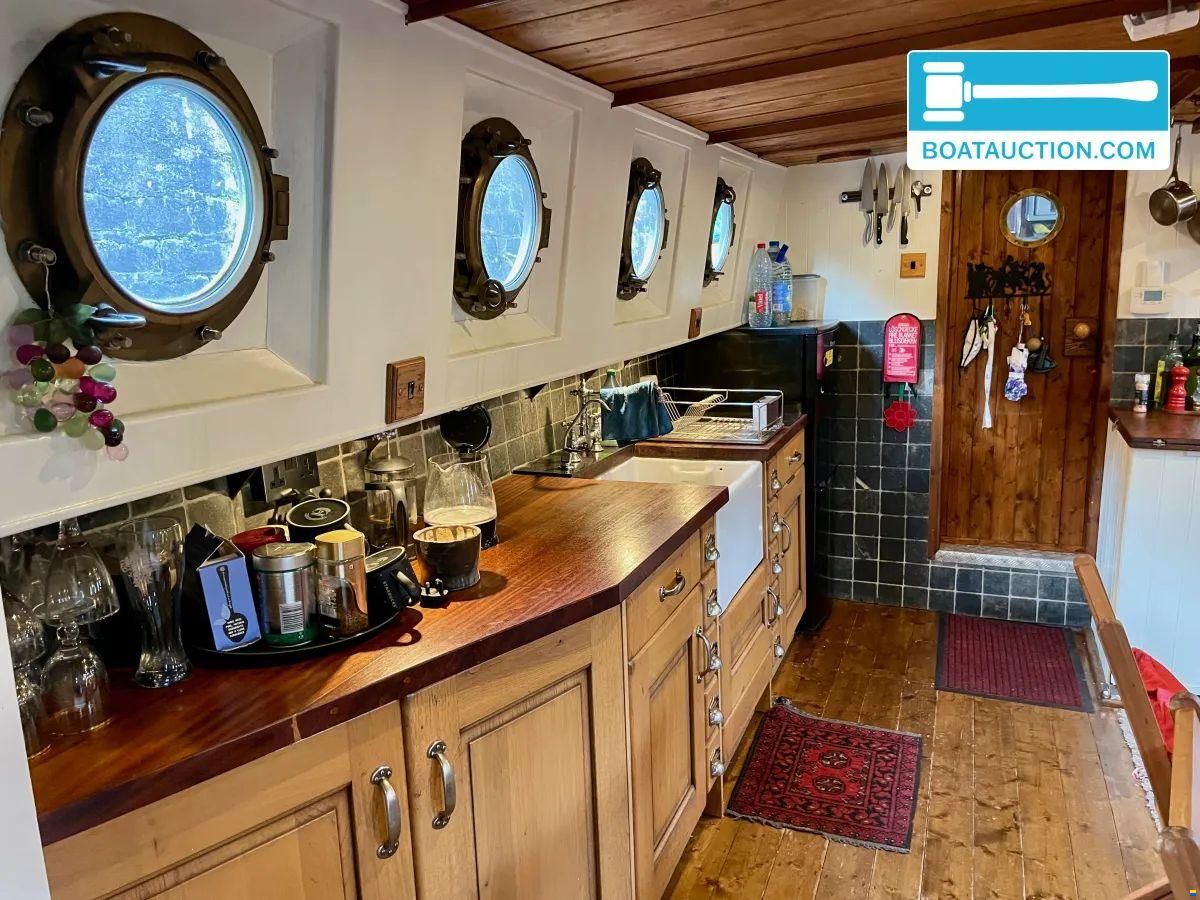 Woonboot 2025