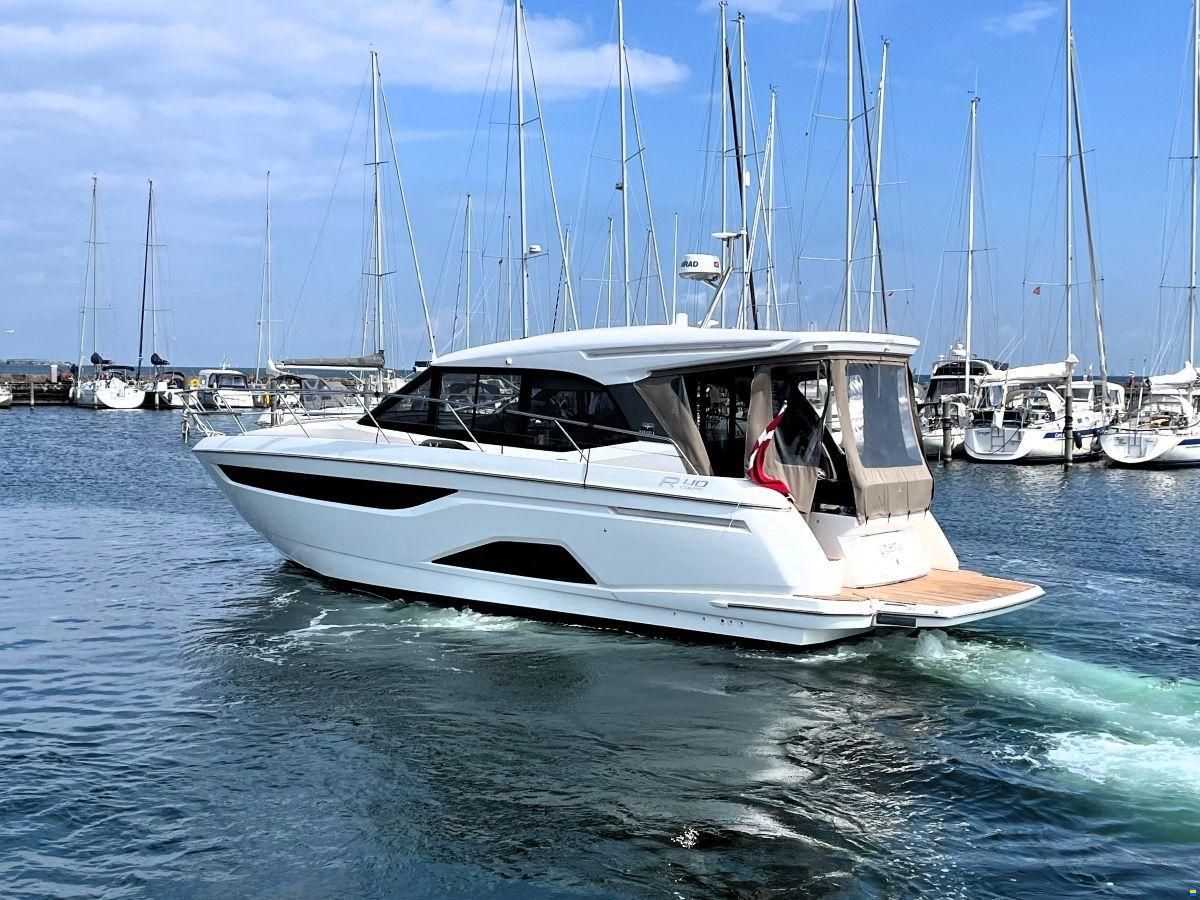Bavaria R40 Coupe