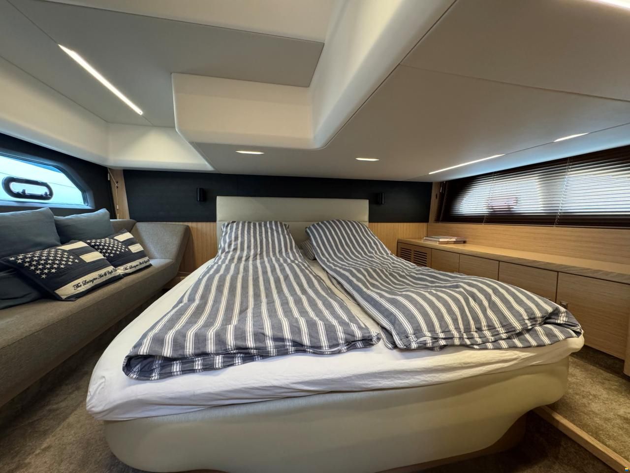 Bavaria R40 Coupe