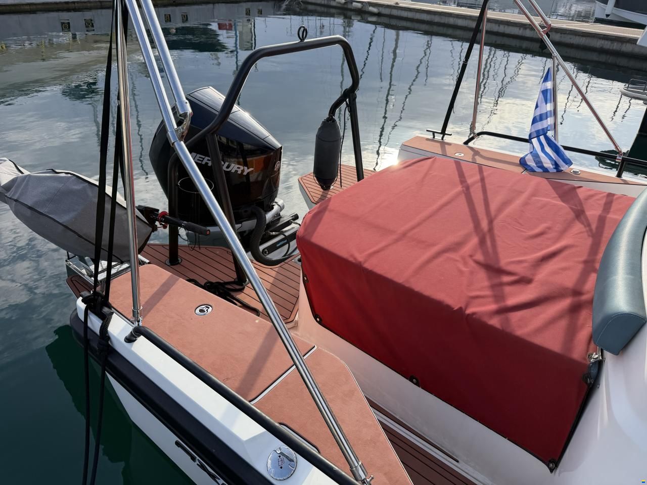 Axopar 28 Brabus Aft Cabin