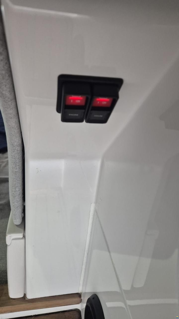 Axopar 28 Brabus Aft Cabin