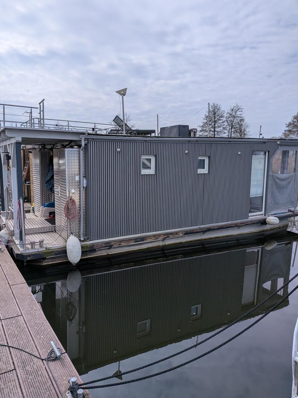 12th Sense Hausboot Autark Ganzj&auml;hrig Bewohnbar