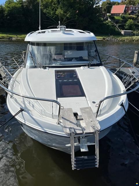 Beneteau Antares 9