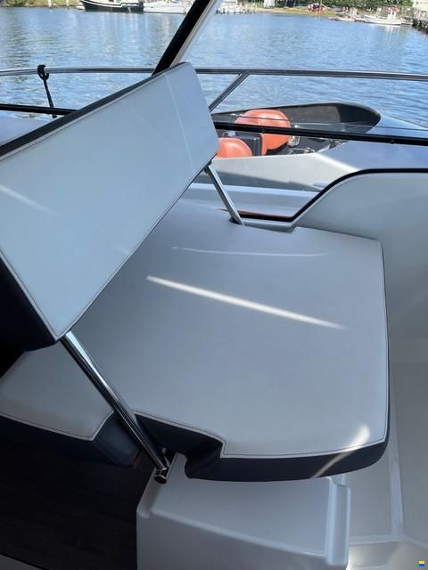 Beneteau Antares 9