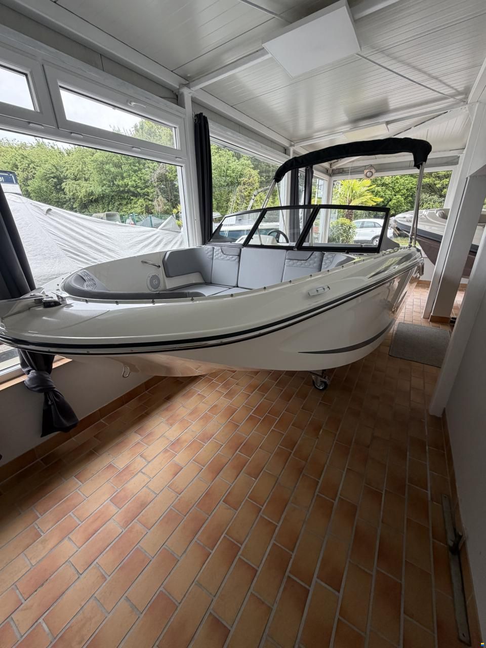 Bayliner M 17 Element