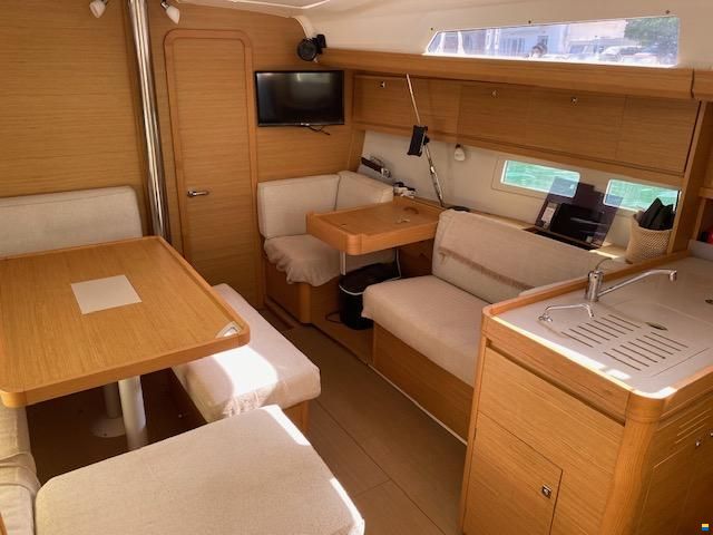 Dufour 412