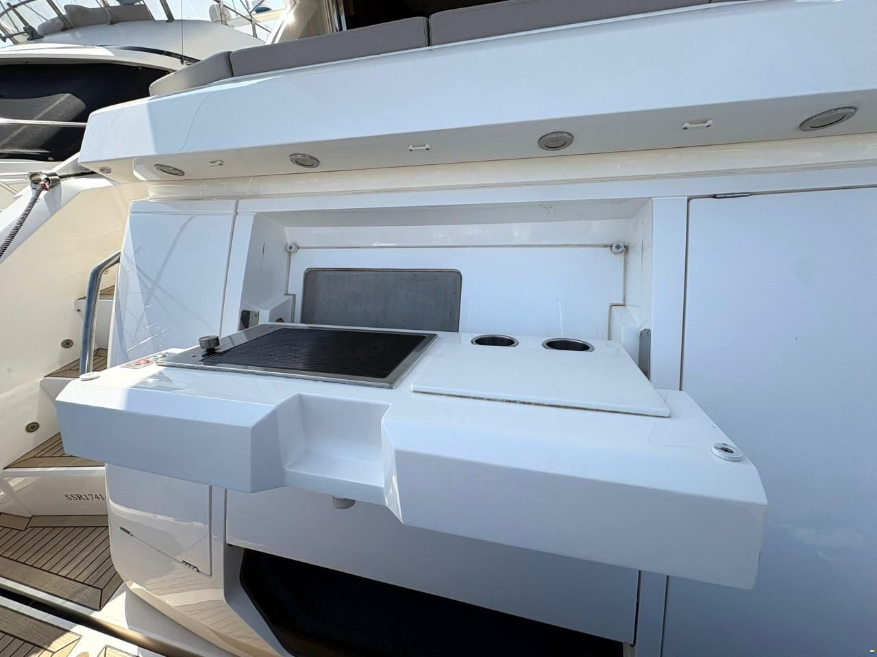 Sunseeker Manhattan 52