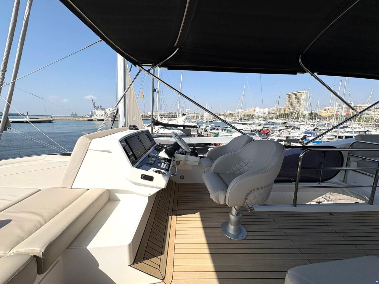 Sunseeker Manhattan 52