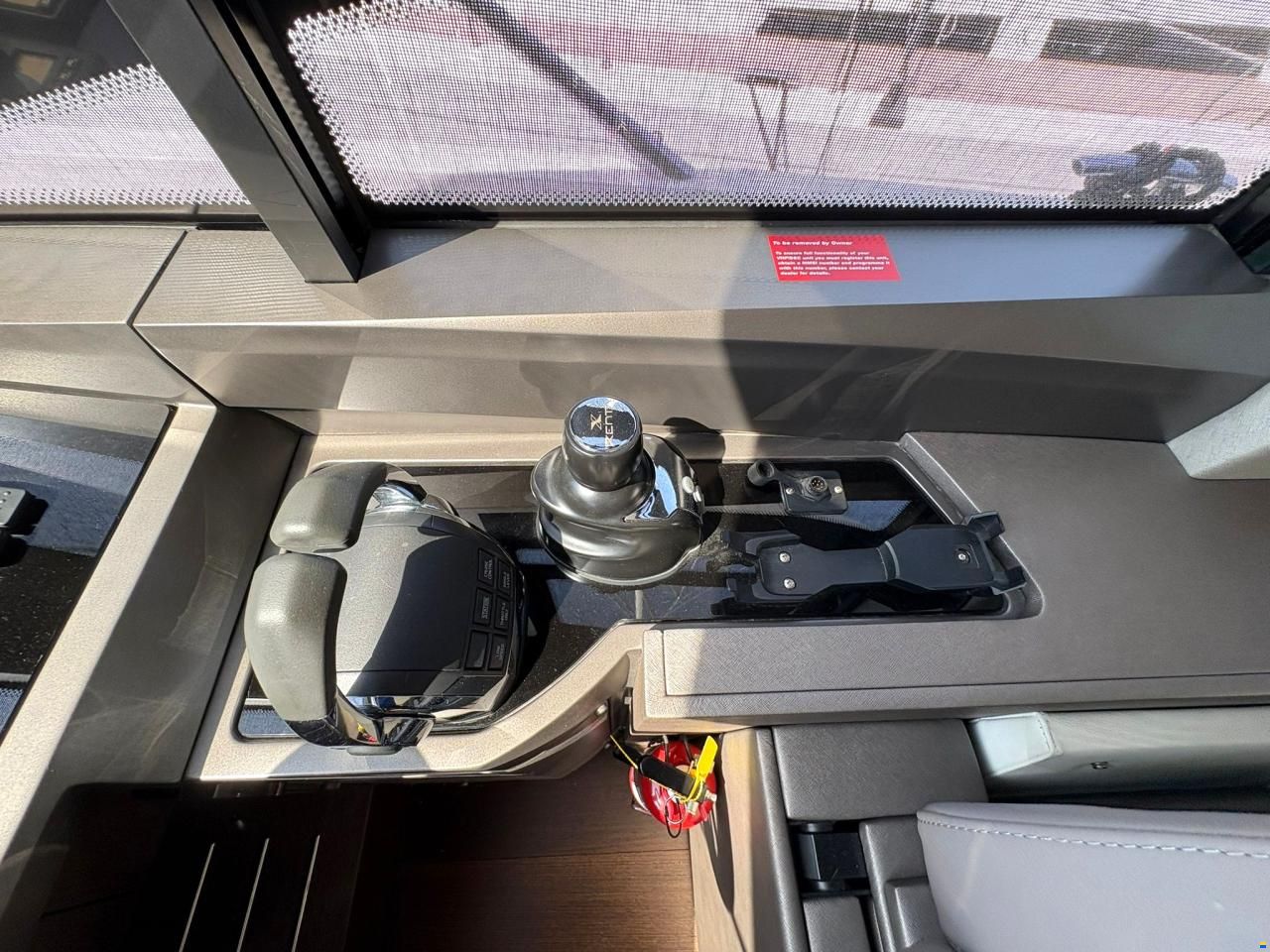 Sunseeker Manhattan 52