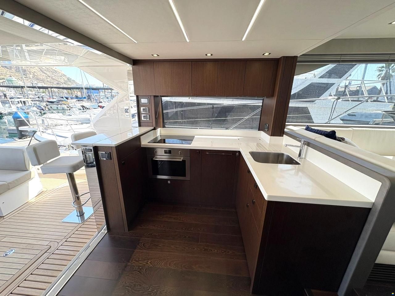 Sunseeker Manhattan 52