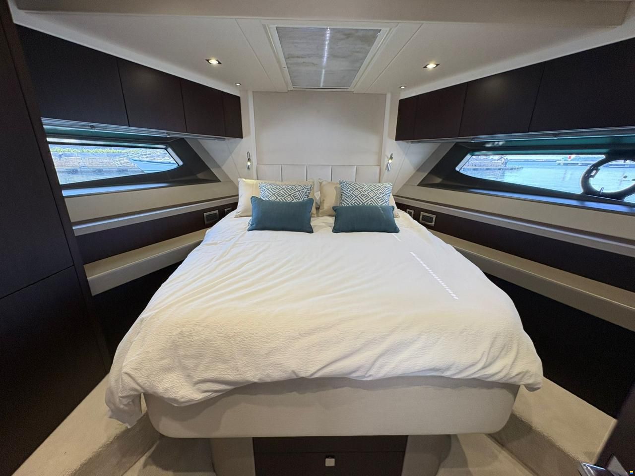 Sunseeker Manhattan 52