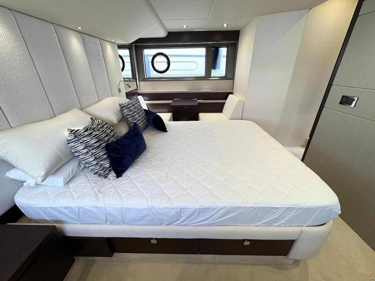 Sunseeker Manhattan 52