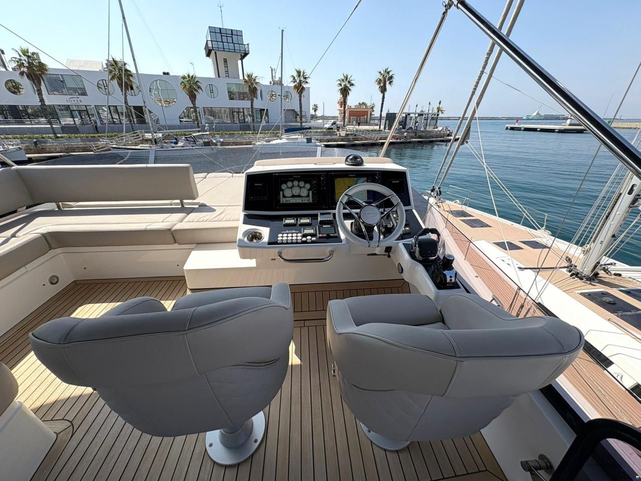 Sunseeker Manhattan 52