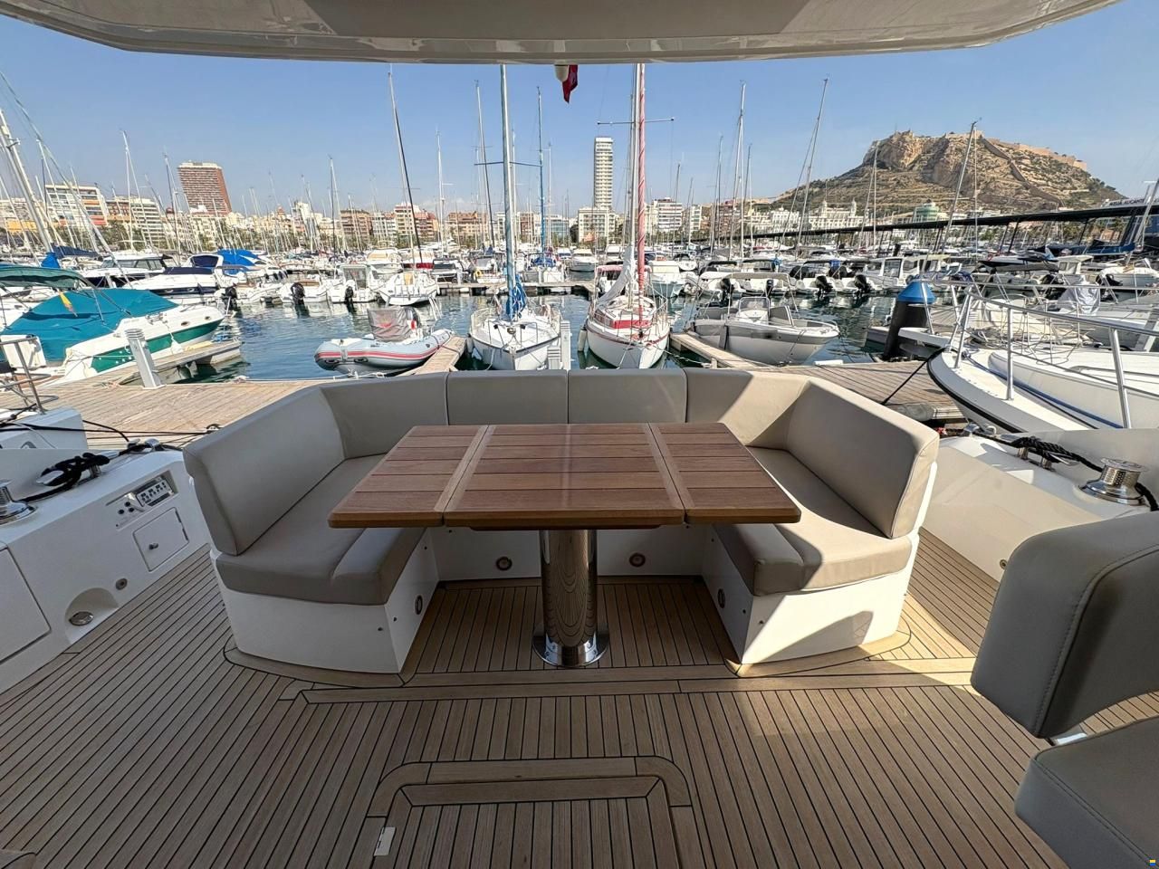 Sunseeker Manhattan 52