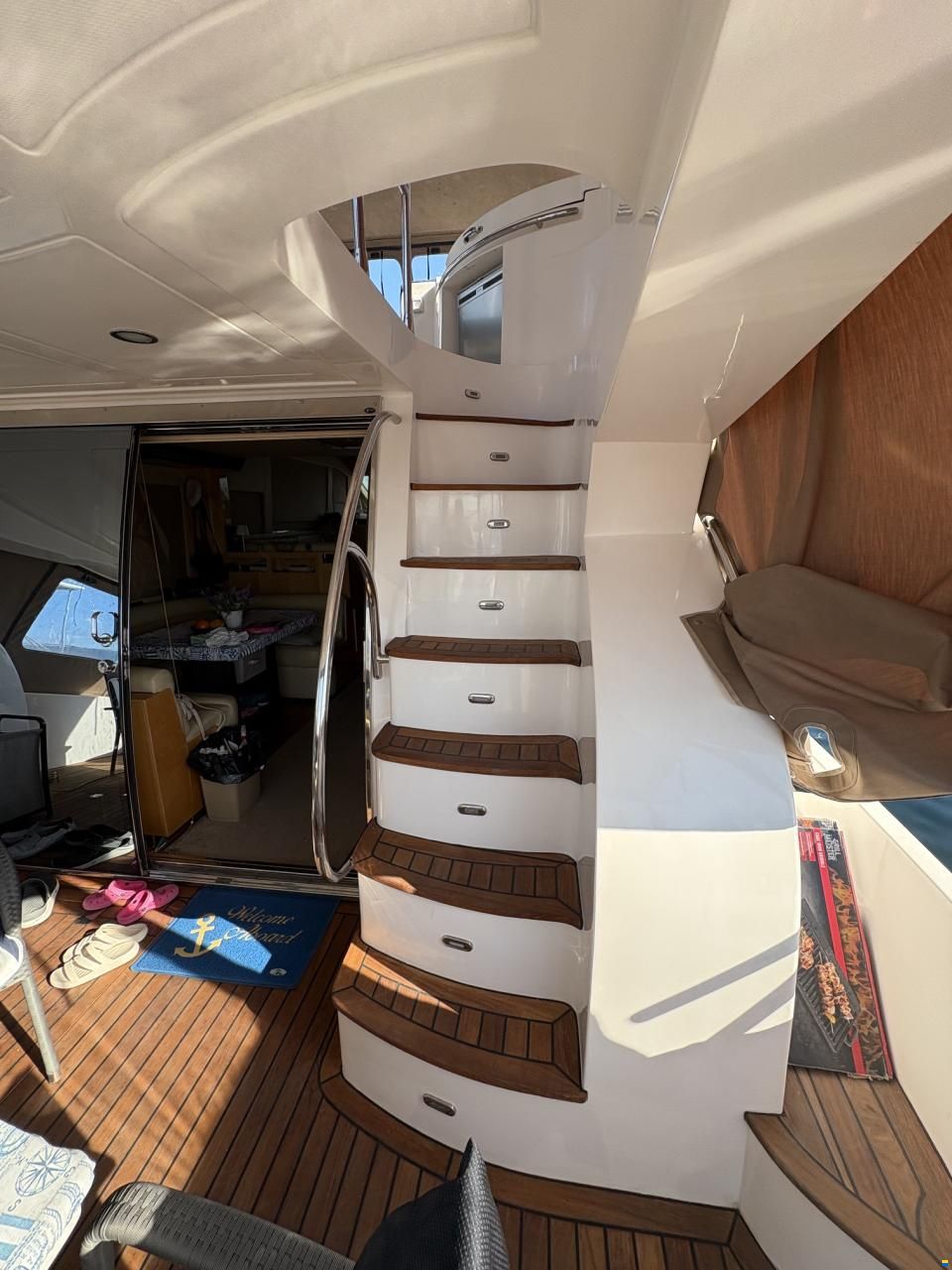 Majesty Yachts Majesty 56 Fly