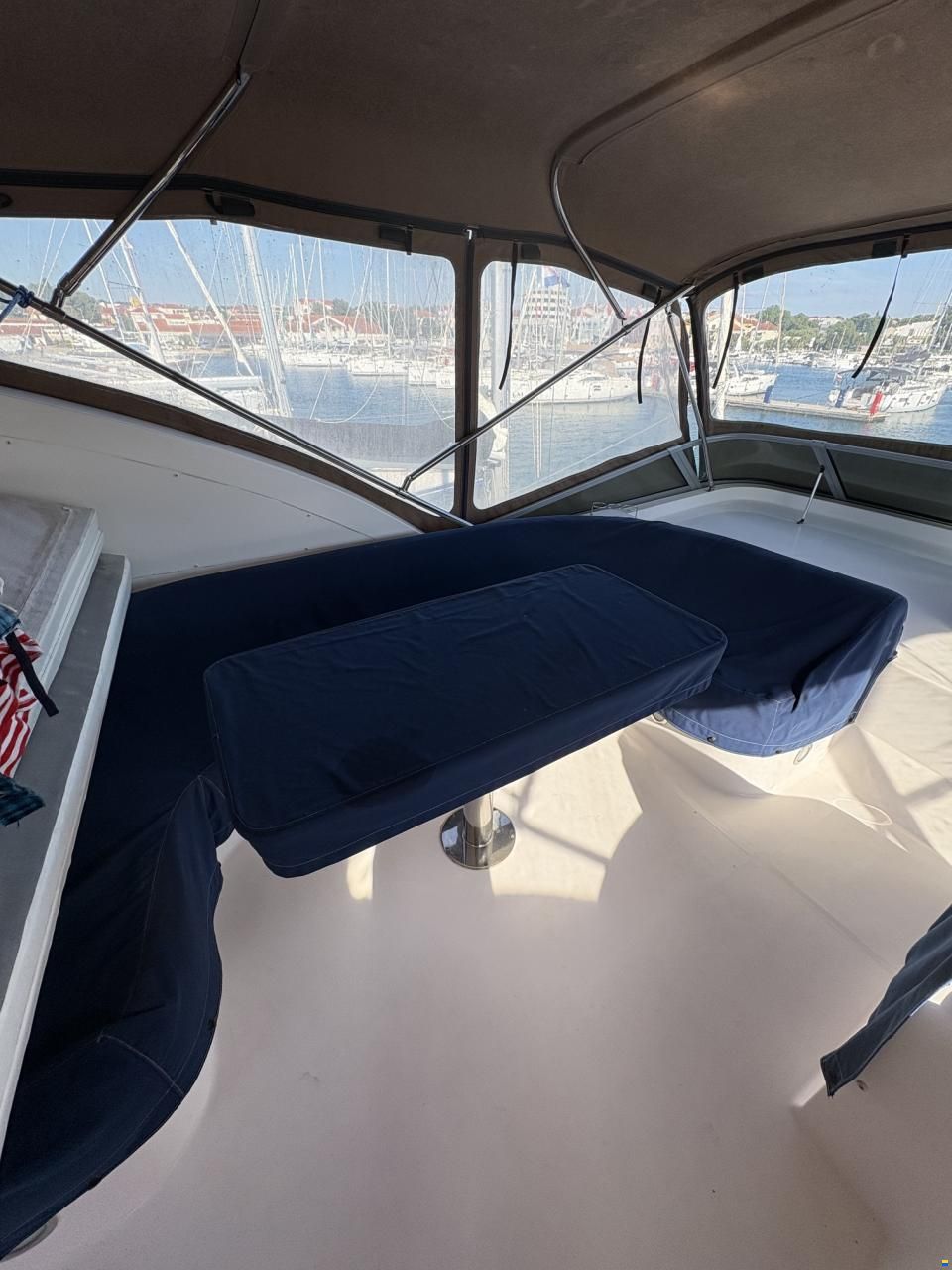 Majesty Yachts Majesty 56 Fly