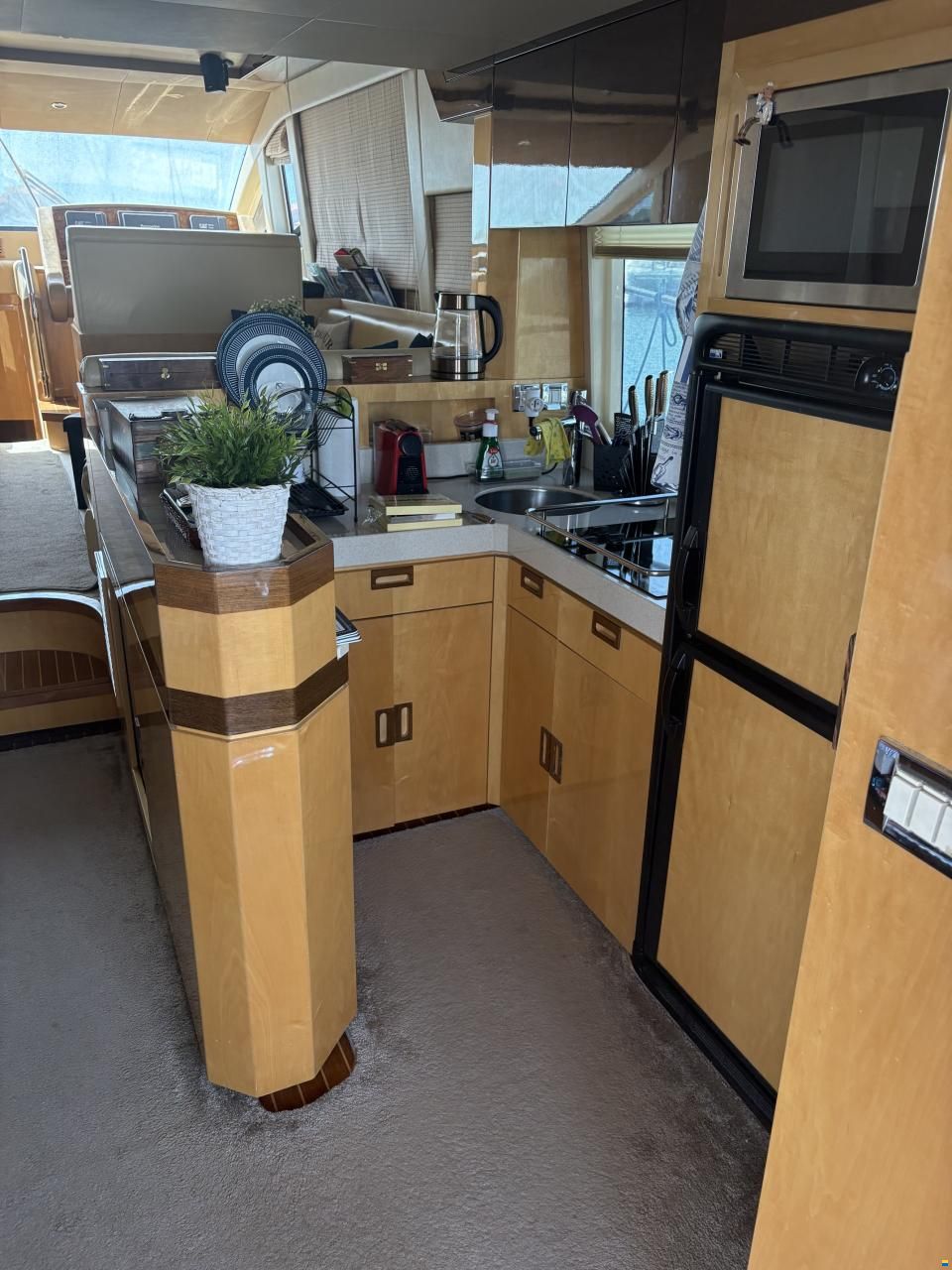 Majesty Yachts Majesty 56 Fly