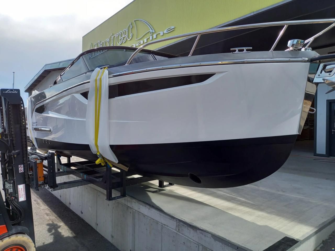 Alfastreet Yachts 25 Cabin Evo
