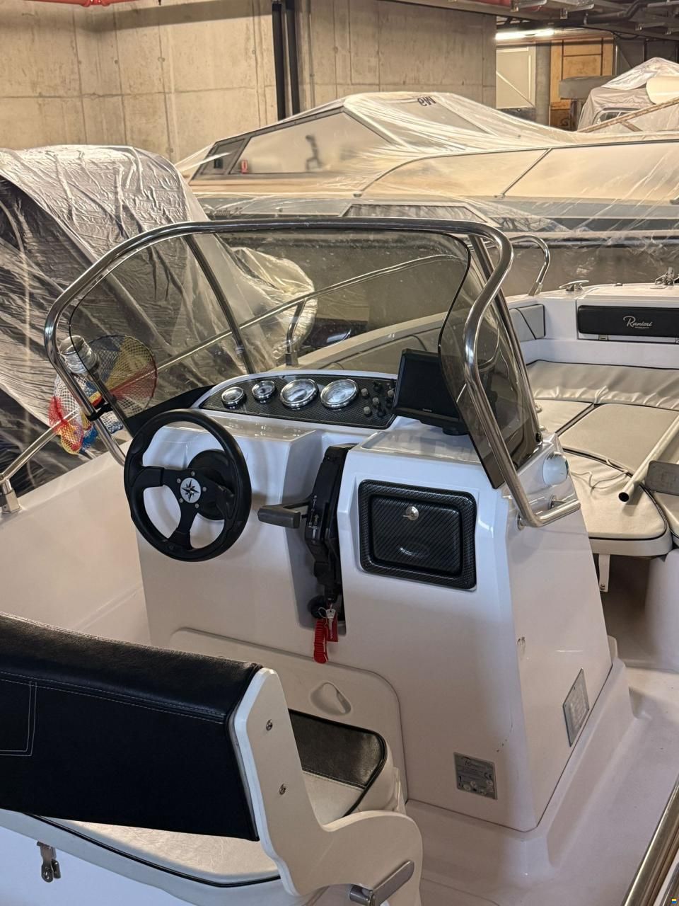 Ranieri Voyager 18S