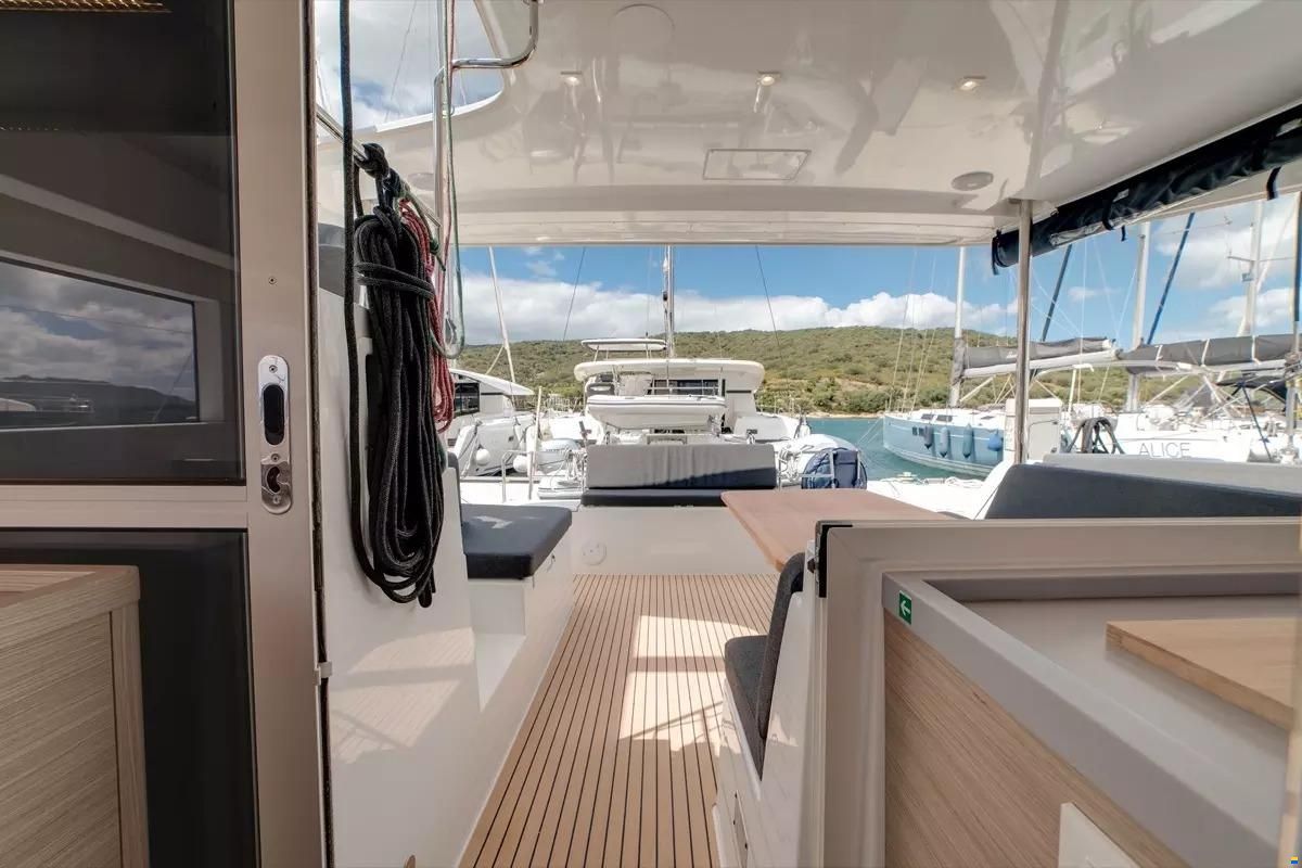 Lagoon 40