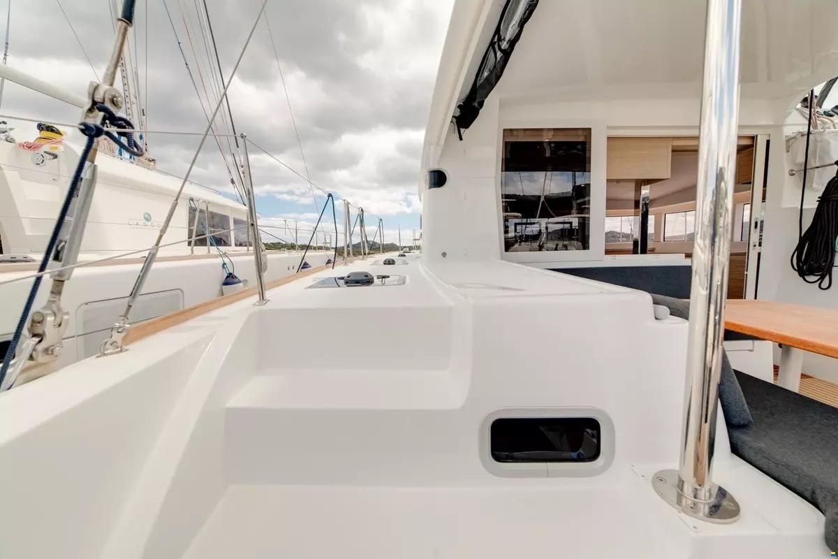 Lagoon 40