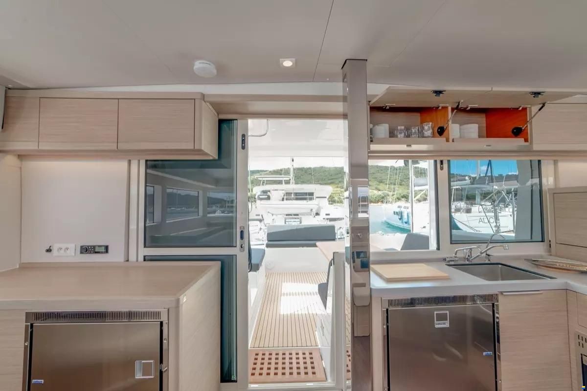 Lagoon 40