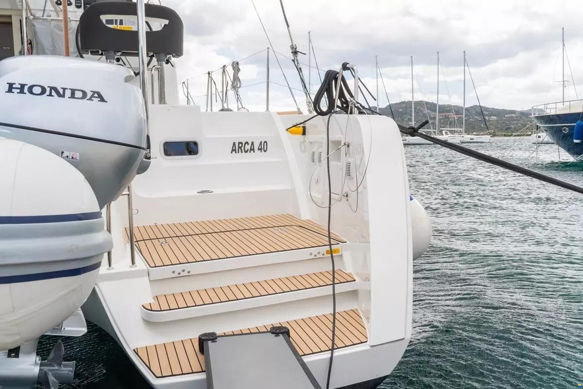 Lagoon 40
