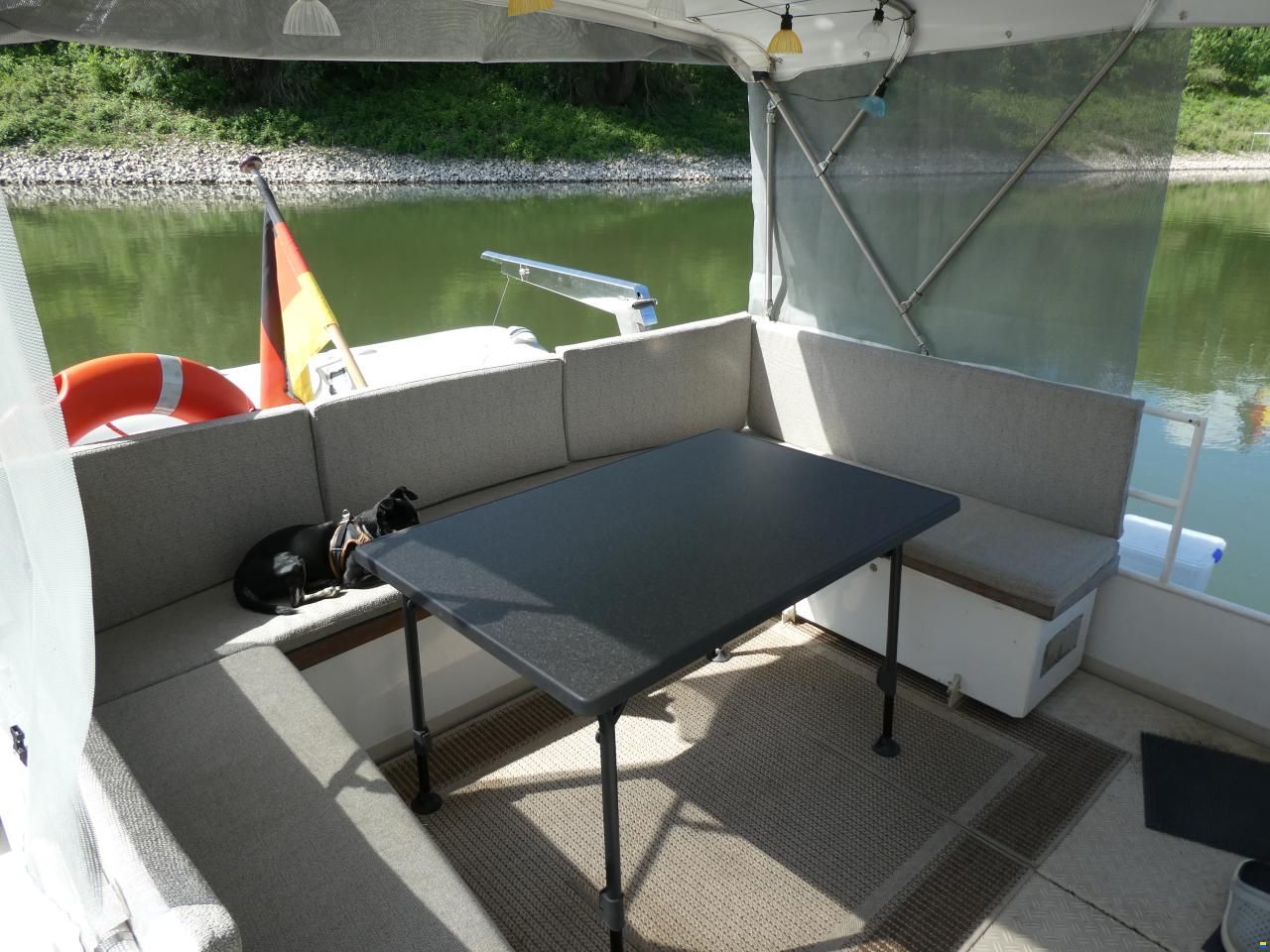 ehemaliges Polizeiboot