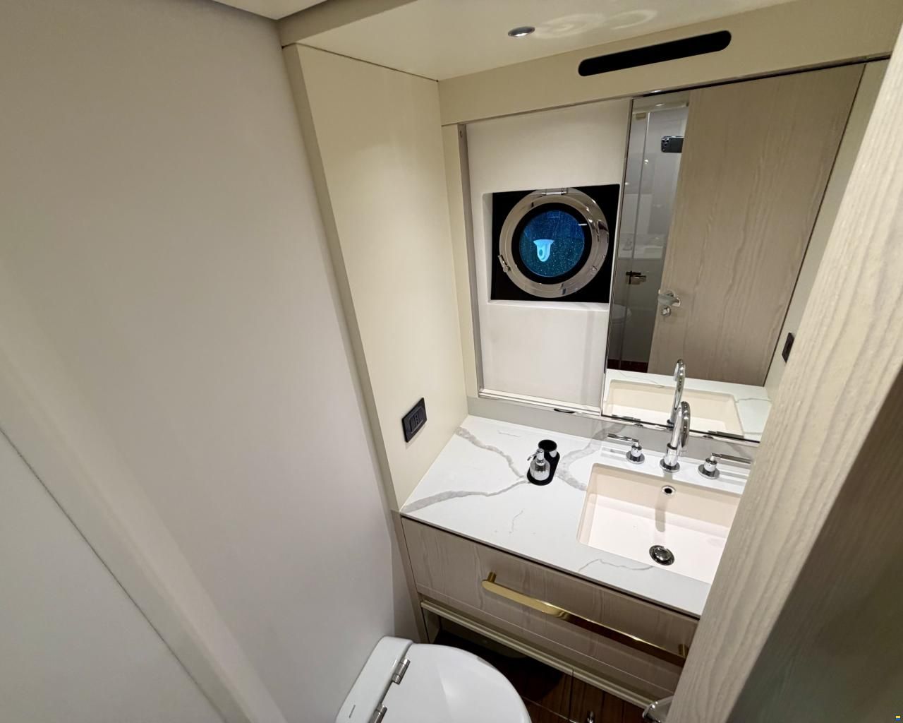Azimut Fly 78