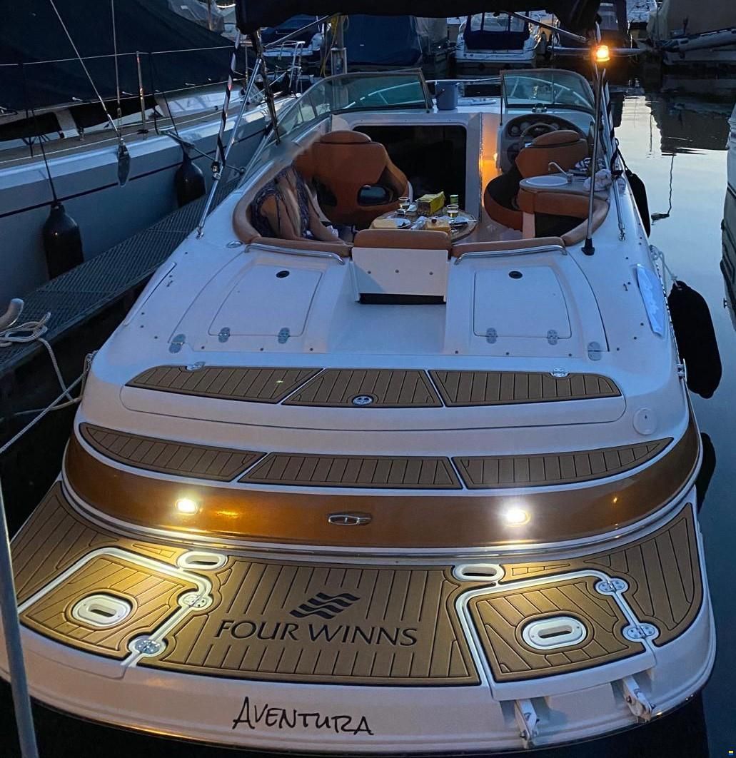 Sundowner 245