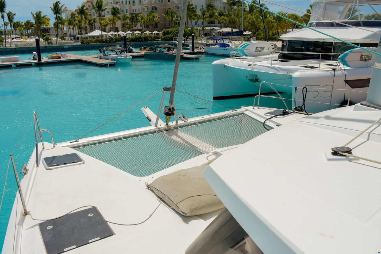 Fountaine Pajot Lucia 40