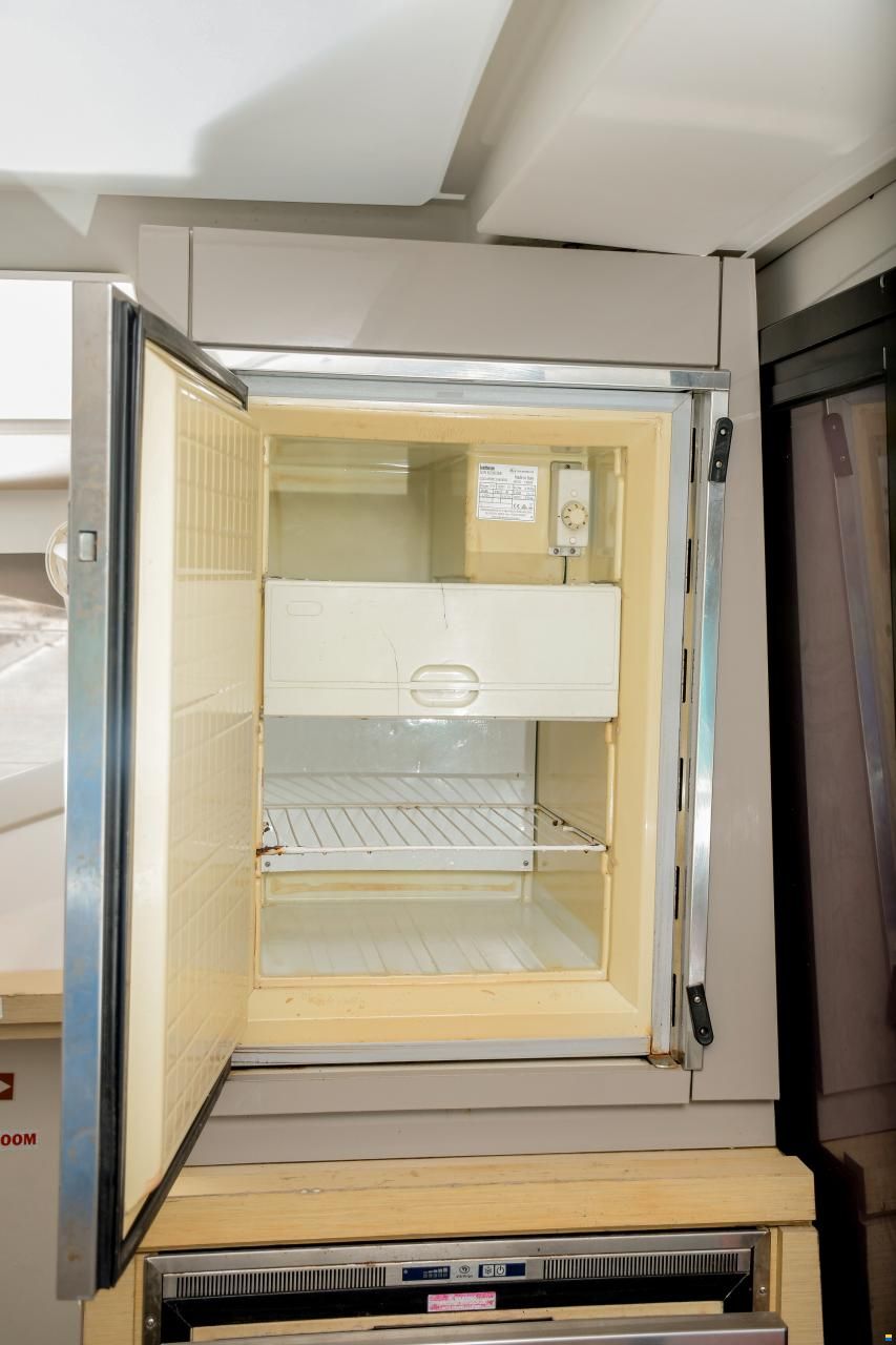Fountaine Pajot Lucia 40