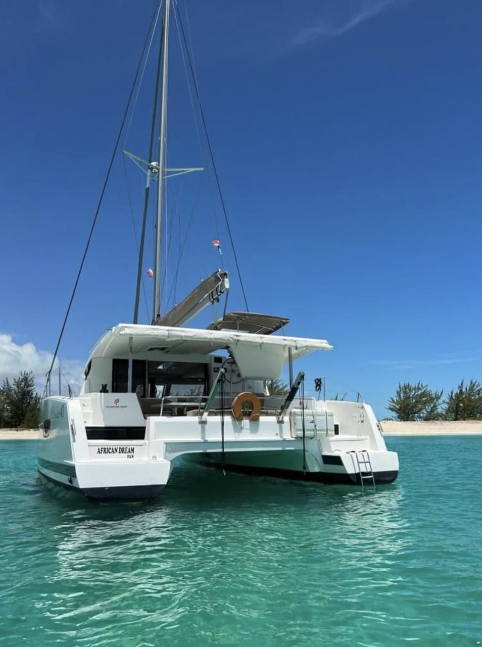Fountaine Pajot Lucia 40