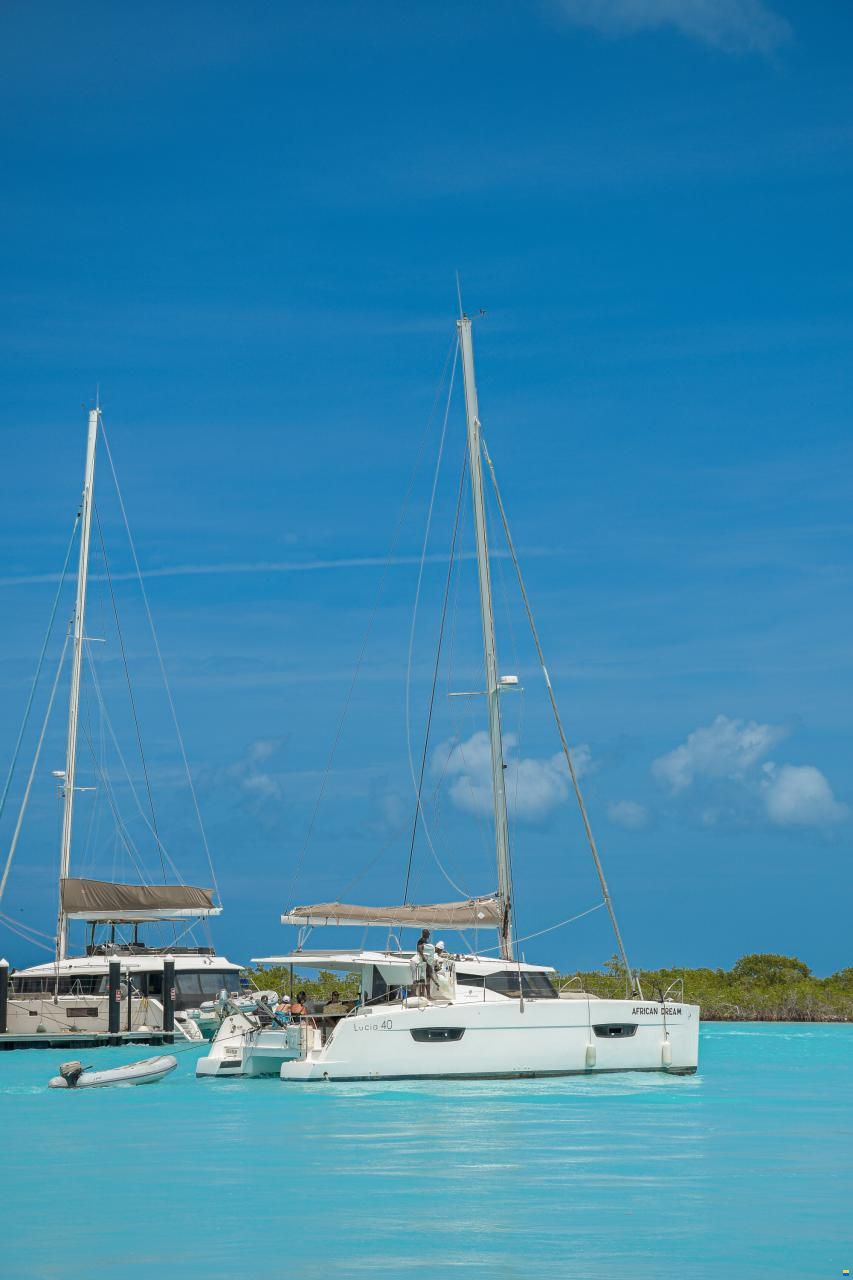 Fountaine Pajot Lucia 40