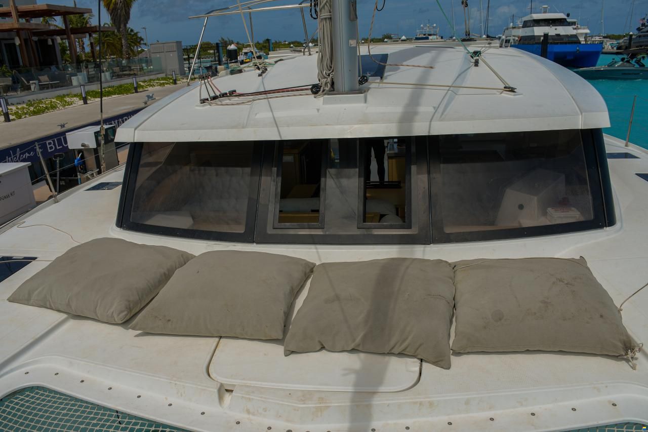 Fountaine Pajot Lucia 40