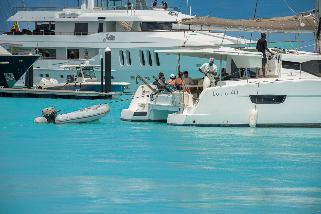Fountaine Pajot Lucia 40