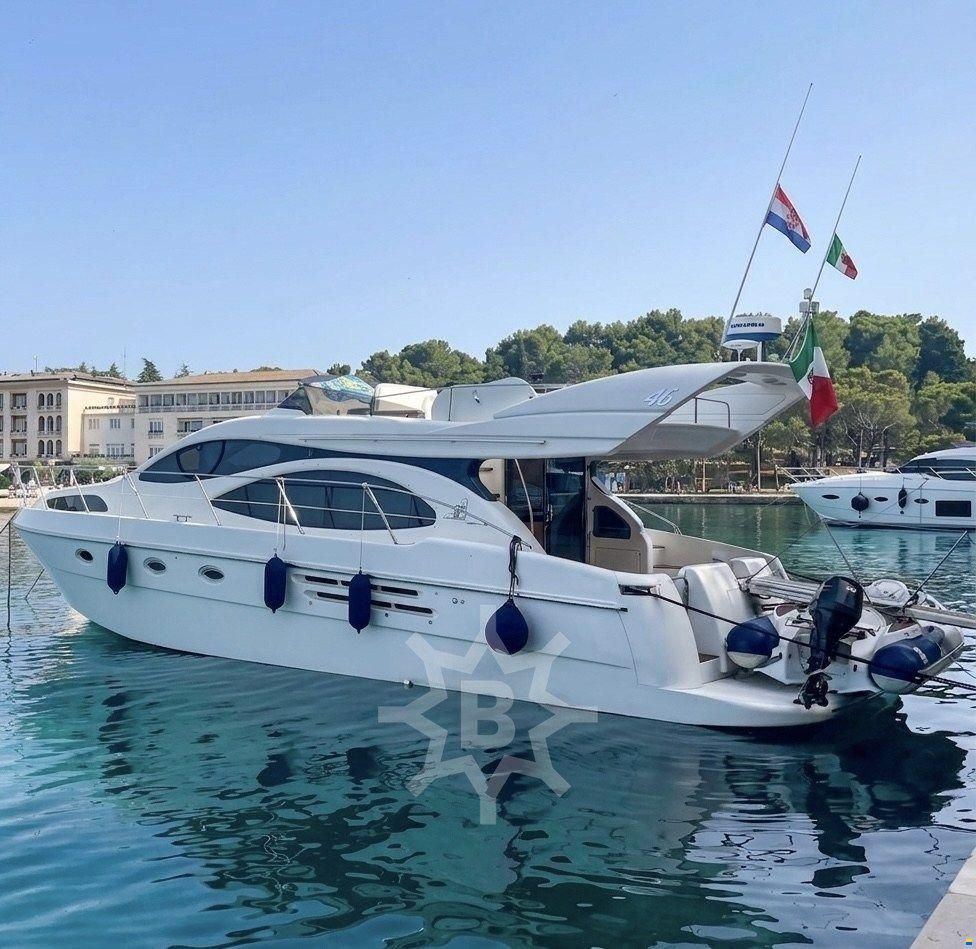 Azimut 46