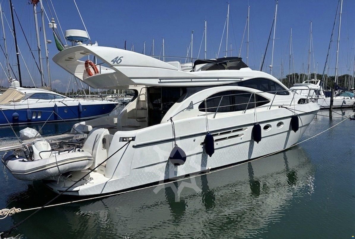 Azimut 46