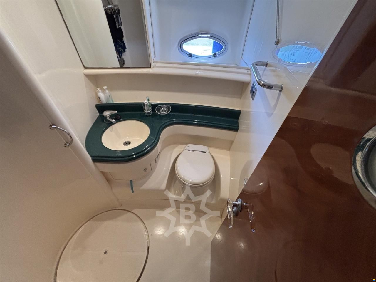 Azimut 46