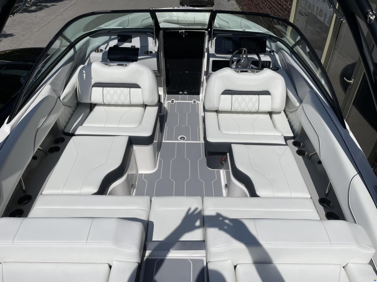 Regal LS2