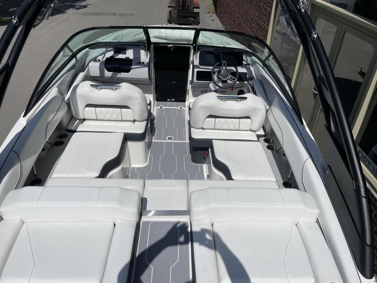 Regal LS2