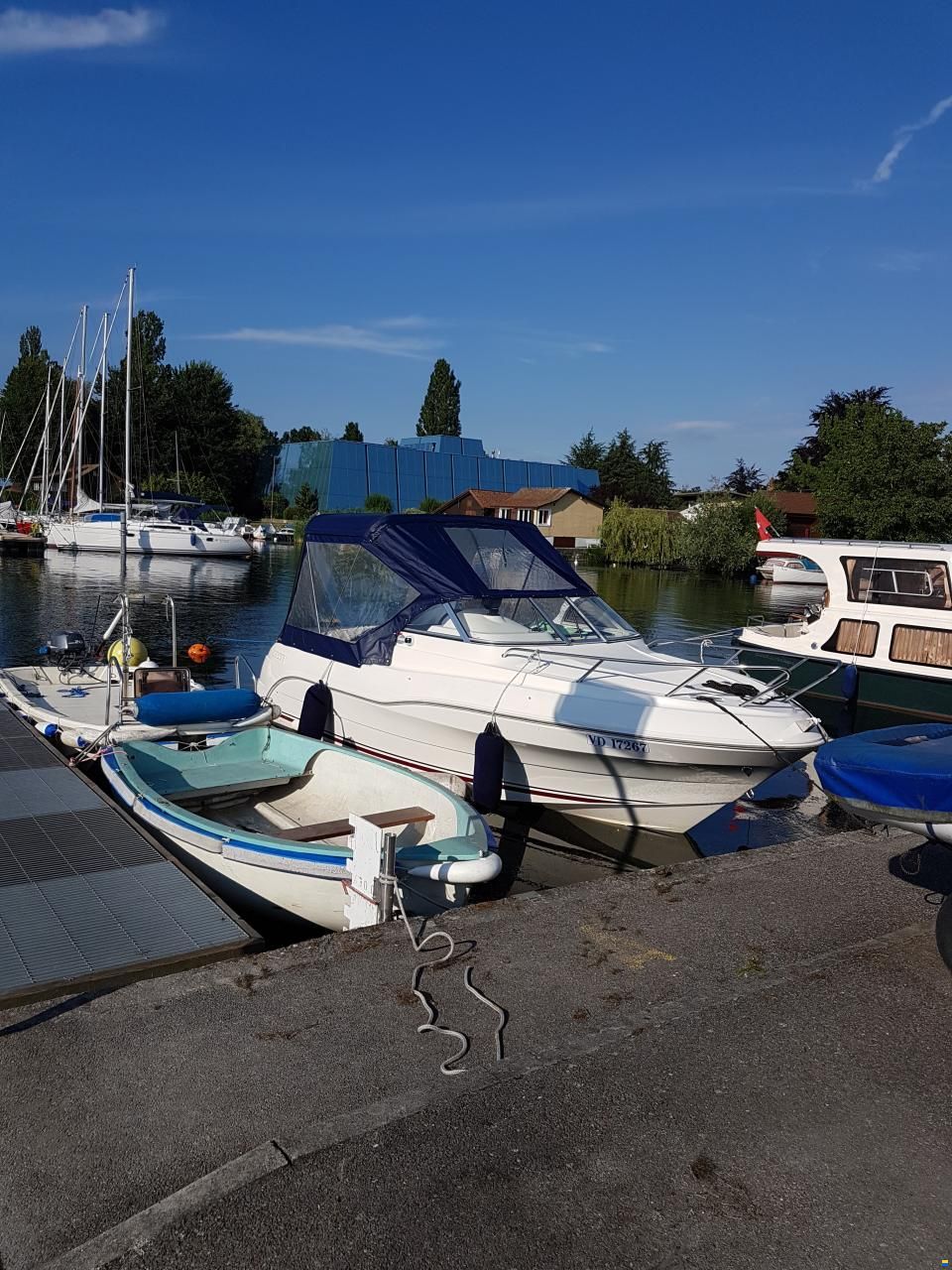 Quicksilver Flamingo 620
